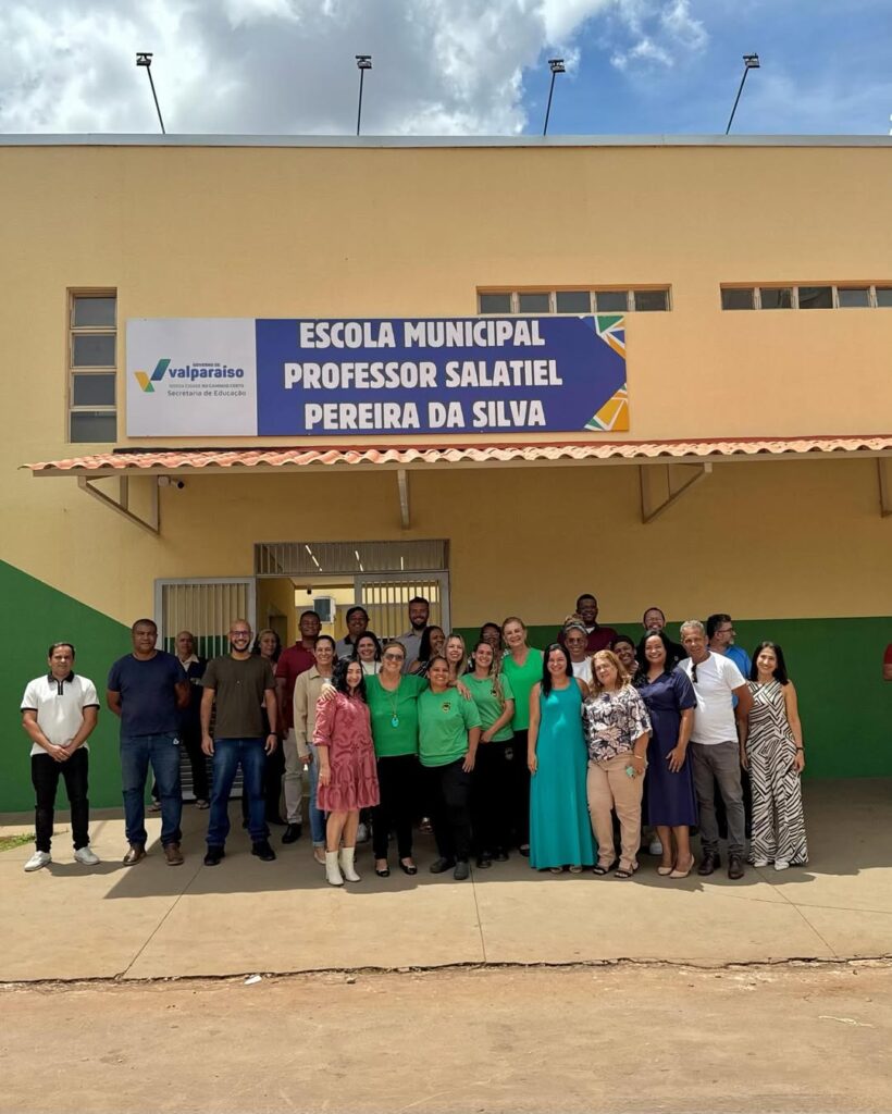 esc.-salatiel-9-820x1024 Valparaíso de Goiás inaugura a primeira escola 100% climatizada da cidade