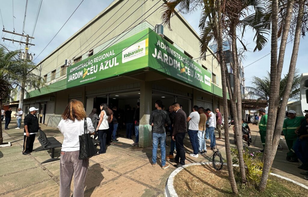 GABINETE-PM-scaled-1-1024x658 Cidadania em Primeiro Lugar: Prefeitura de Valparaíso Leva Gabinete ao Jardim Céu Azul no mês de aniversário da cidade