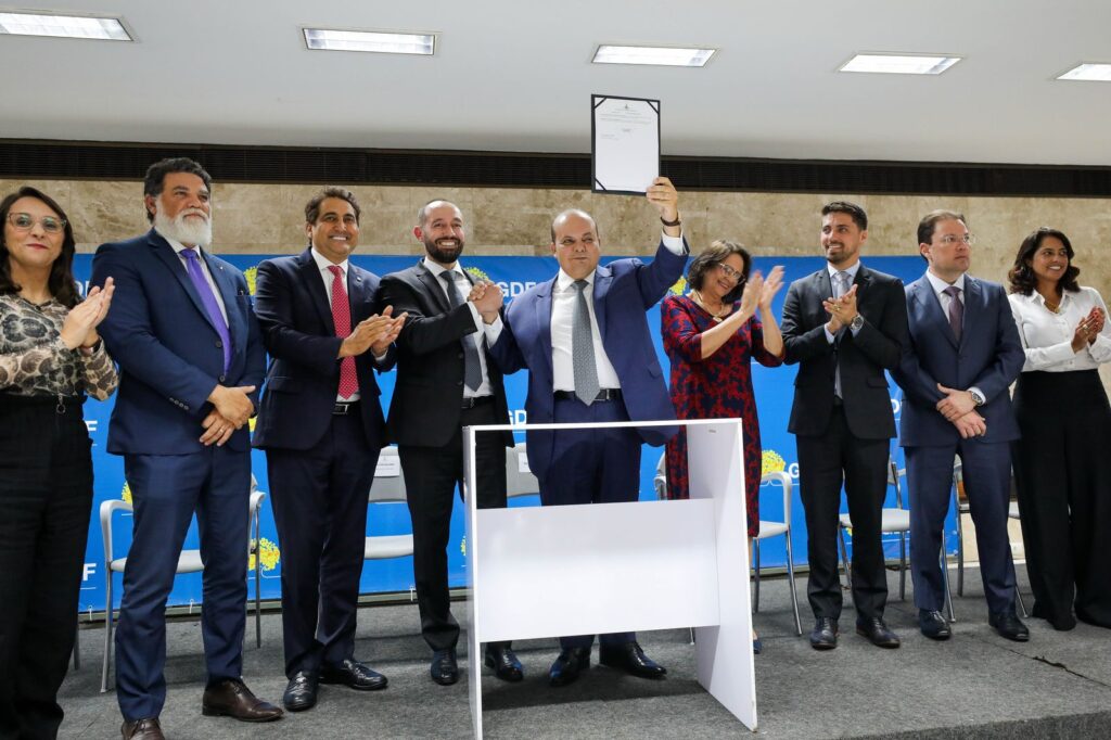 GDF-4-.57-2-1024x682-1 Reunião entre Prefeitos do Entorno e Governador do DF e Goiás vai tratar do Preço das passagens