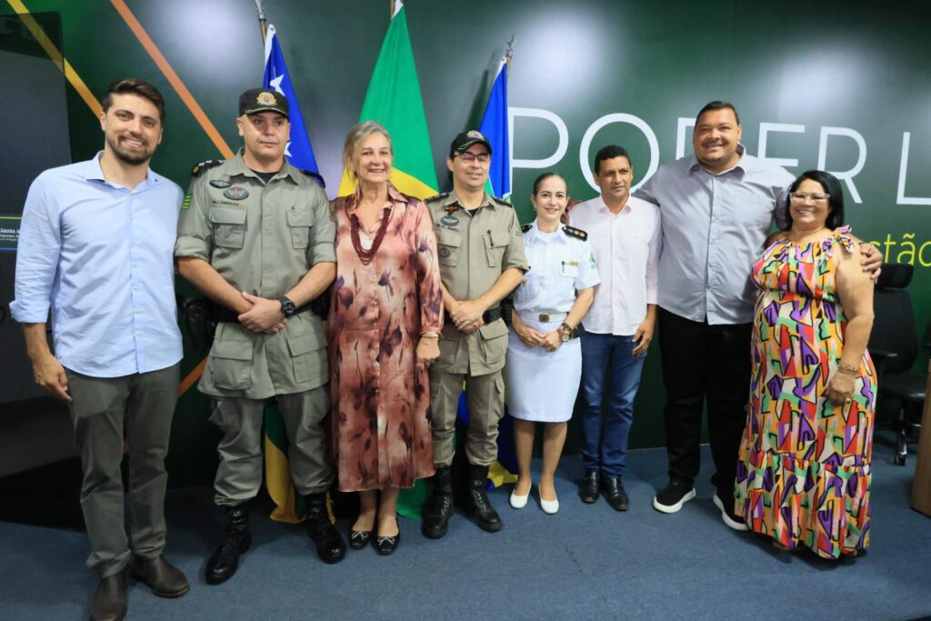 SOLI-PM-2-1024x683-1 Em solenidade, prefeito Marcus Vinicius reconhece importantes conquistas na segurança pública de Valparaíso de Goiás!