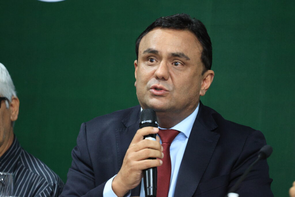 audincia-pblica-vooroca_54502574073_o-1024x683 Câmara de Valparaíso de Goiás realiza audiência pública para debater erosão em voçoroca na BR-040 e anuncia nova reunião na Câmara dos Deputados