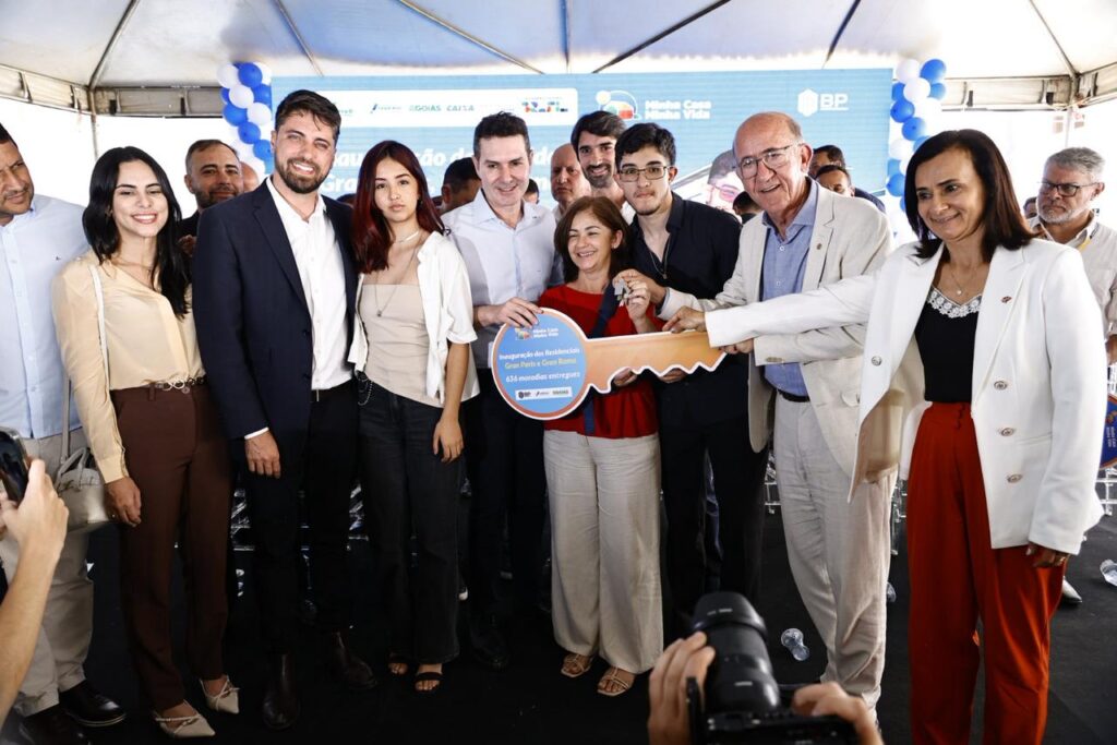 ENTREGA-DE-CASA-3-1 Entrega de 996 moradias marca dia histórico em Valparaíso