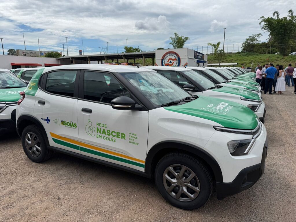 carro-saude Valparaíso de Goiás recebe novas ambulâncias e veículos para a saúde