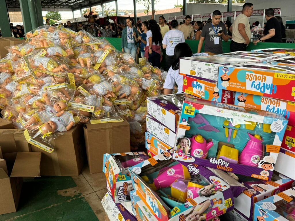 natal-do-bem-3 Natal do Bem leva alegria a milhares de crianças com a entrega de mais de 30 mil brinquedos em Valparaíso