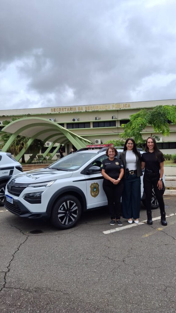 deam-val2-576x1024 Governo de Goiás entrega 30 viaturas às delegacias da mulher